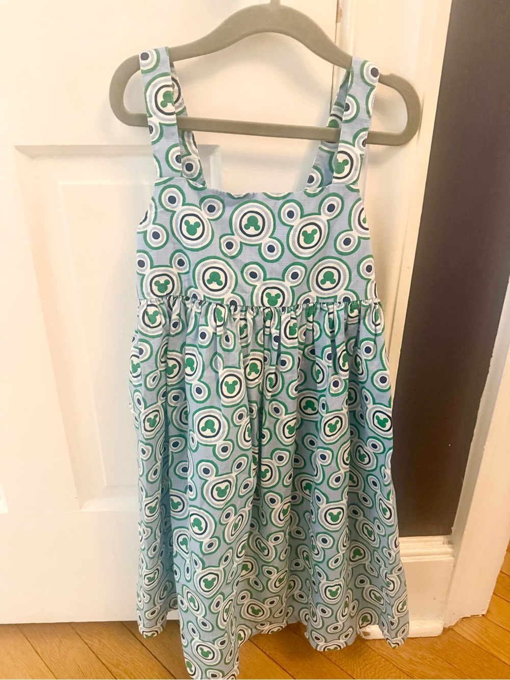 Hanna Andersson Disney Mickey MouGreen and Blue Circle-Print Sleeveless Sundress